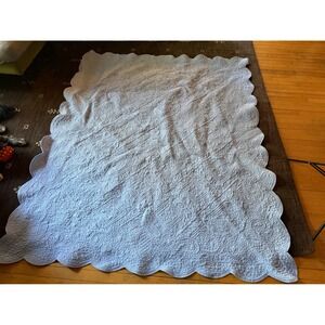 Pine Cone Hill Blue White Reversible Cotton Quilt Scalloped Scallop Coverlet